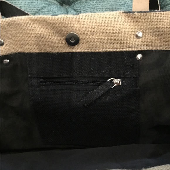 🔥 SALE Black Damask Jute Totebag - Picture 2 of 4